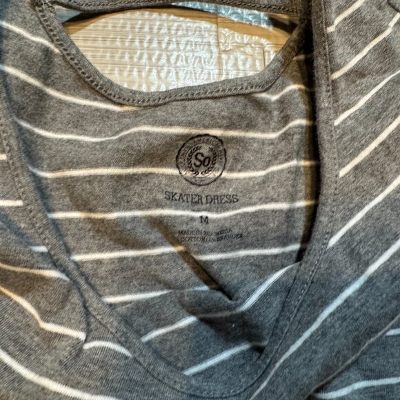 🤑SO Juniors Striped Skater Dress - Picture 2 of 3